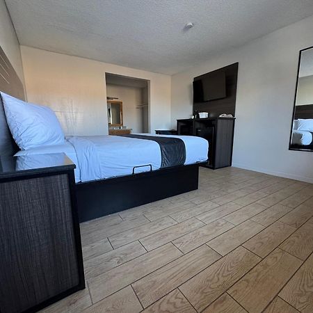 Regalodge Motel Yuma Exterior photo